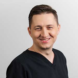Lek. dent. Łukasz Bańczyk